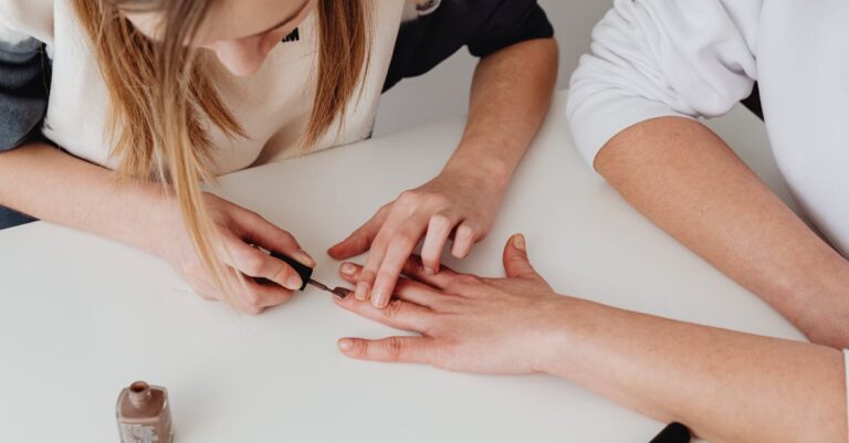 experts en peinture offrant des services professionnels de haute qualité pour tous vos projets de rénovation et décoration.